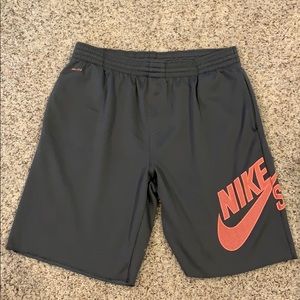 Men’s Nike Shorts (xl)